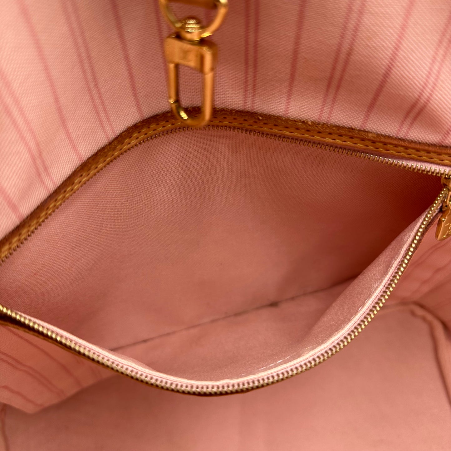 Authentic Louis Vuitton 2019 Damier Azur Neverfull MM Tote Handbag with Dust Bag