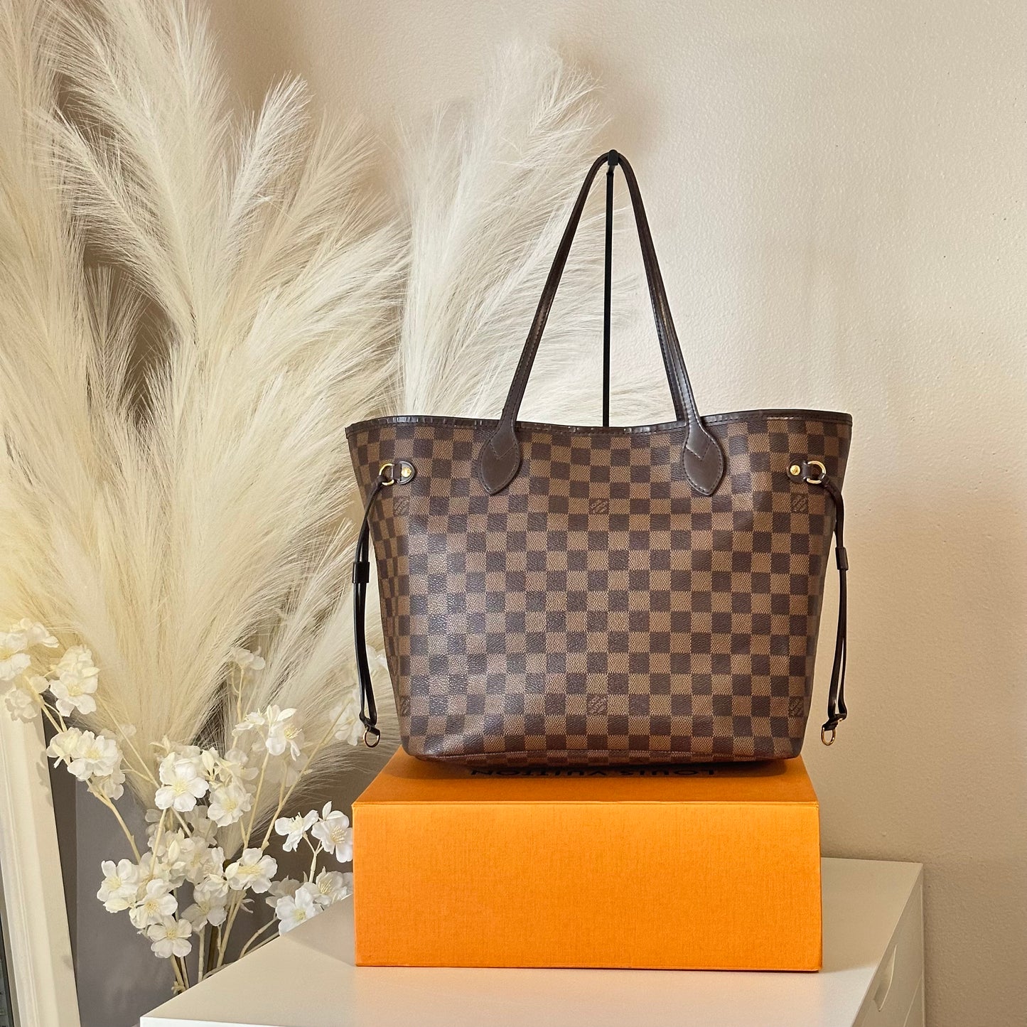 Authentic Louis Vuitton 2018 Damier Ebene Neverfull Rose Ballerine MM