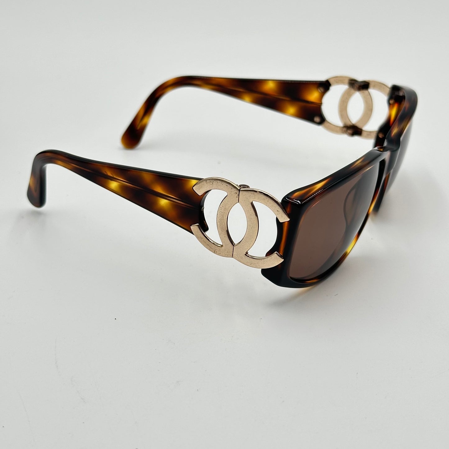 Authentic CHANEL CC Brown Tortoise Shell Sunglasses