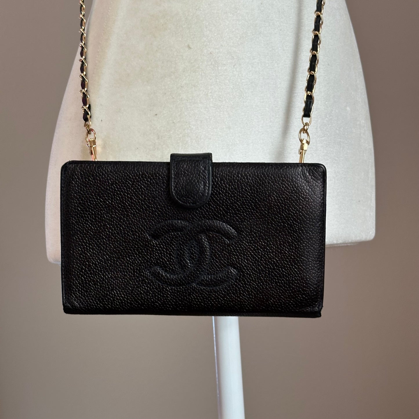 Authentic CHANEL Black Caviar Kisslock Wallet