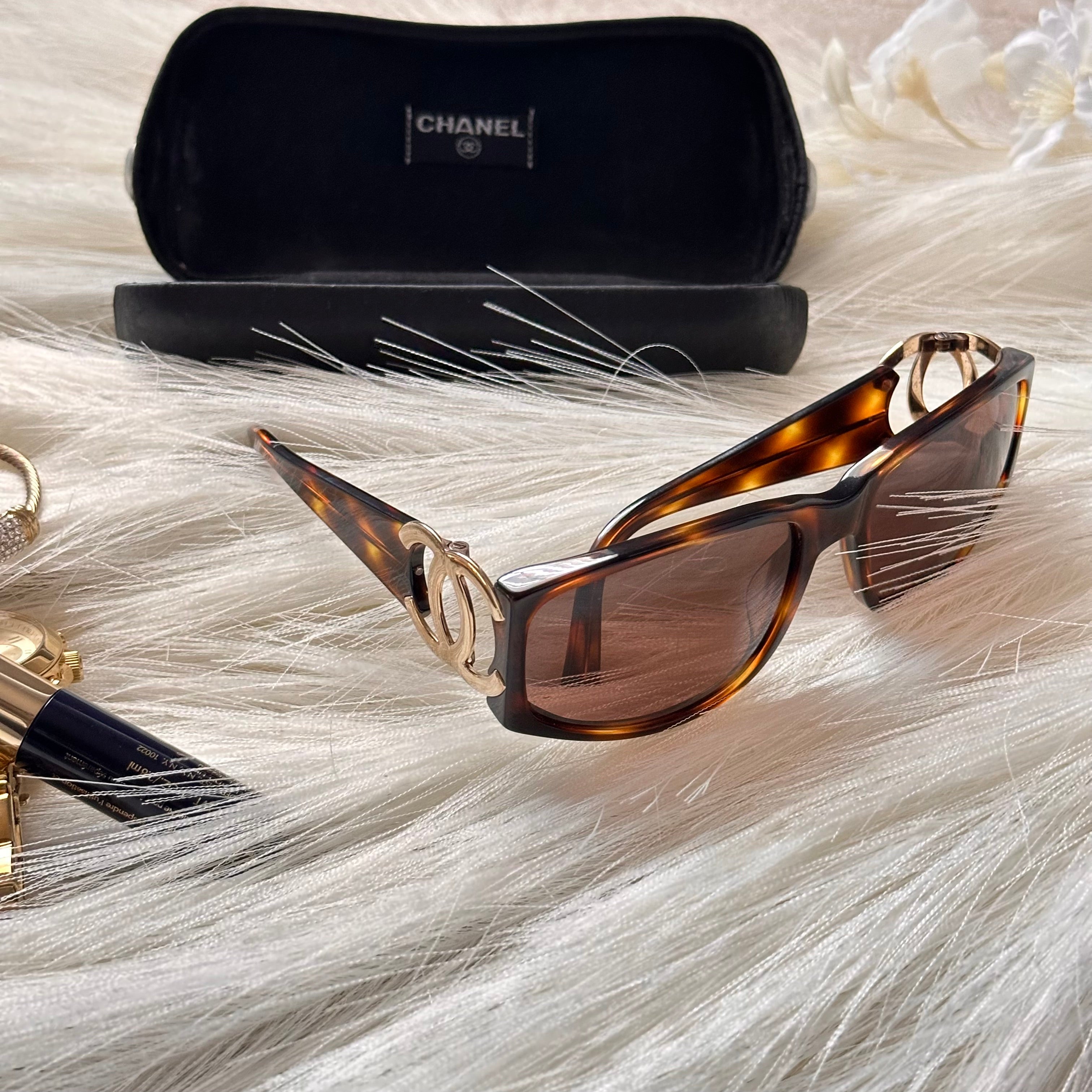 Authentic CHANEL CC Brown Tortoise Shell Sunglasses – Blessed Be