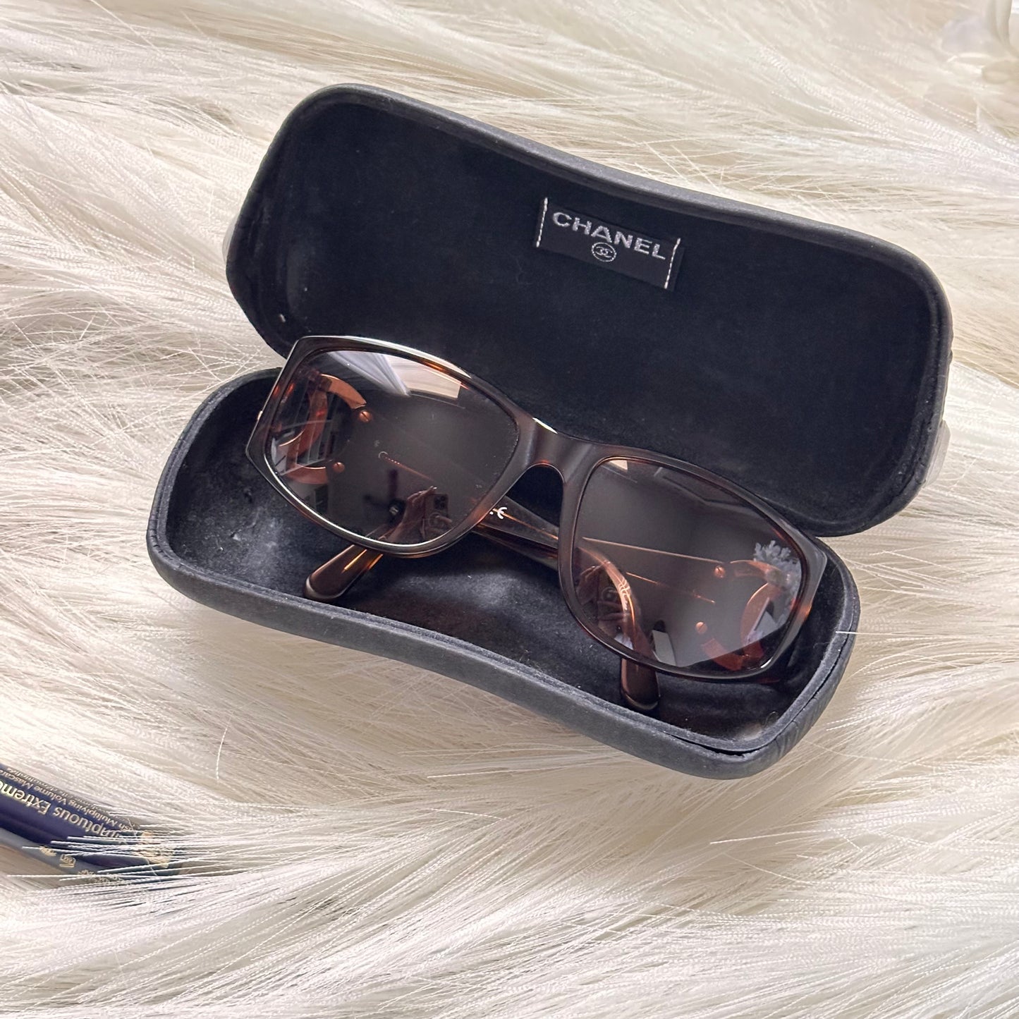 Authentic CHANEL CC Brown Tortoise Shell Sunglasses