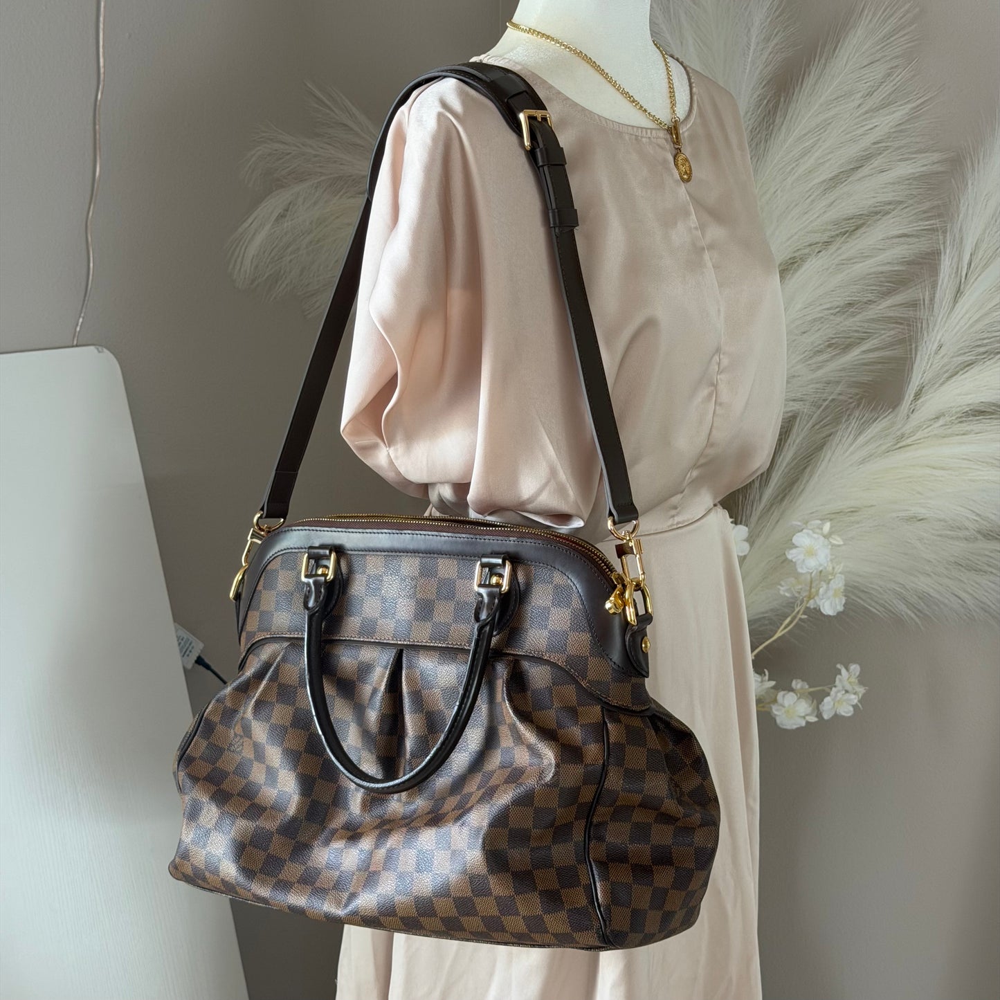 Authentic Louis Vuitton Damier Ebene Trevi GM Handbag