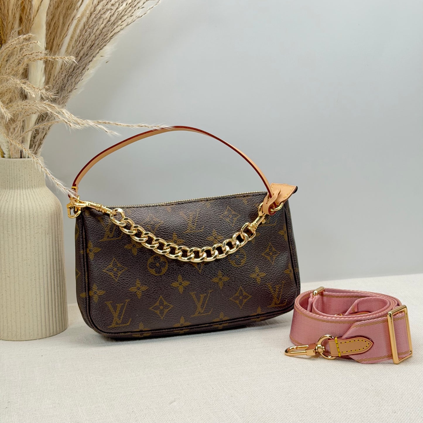 Authentic 2000 Louis Vuitton Monogram Pochette Accessoires Crossbody