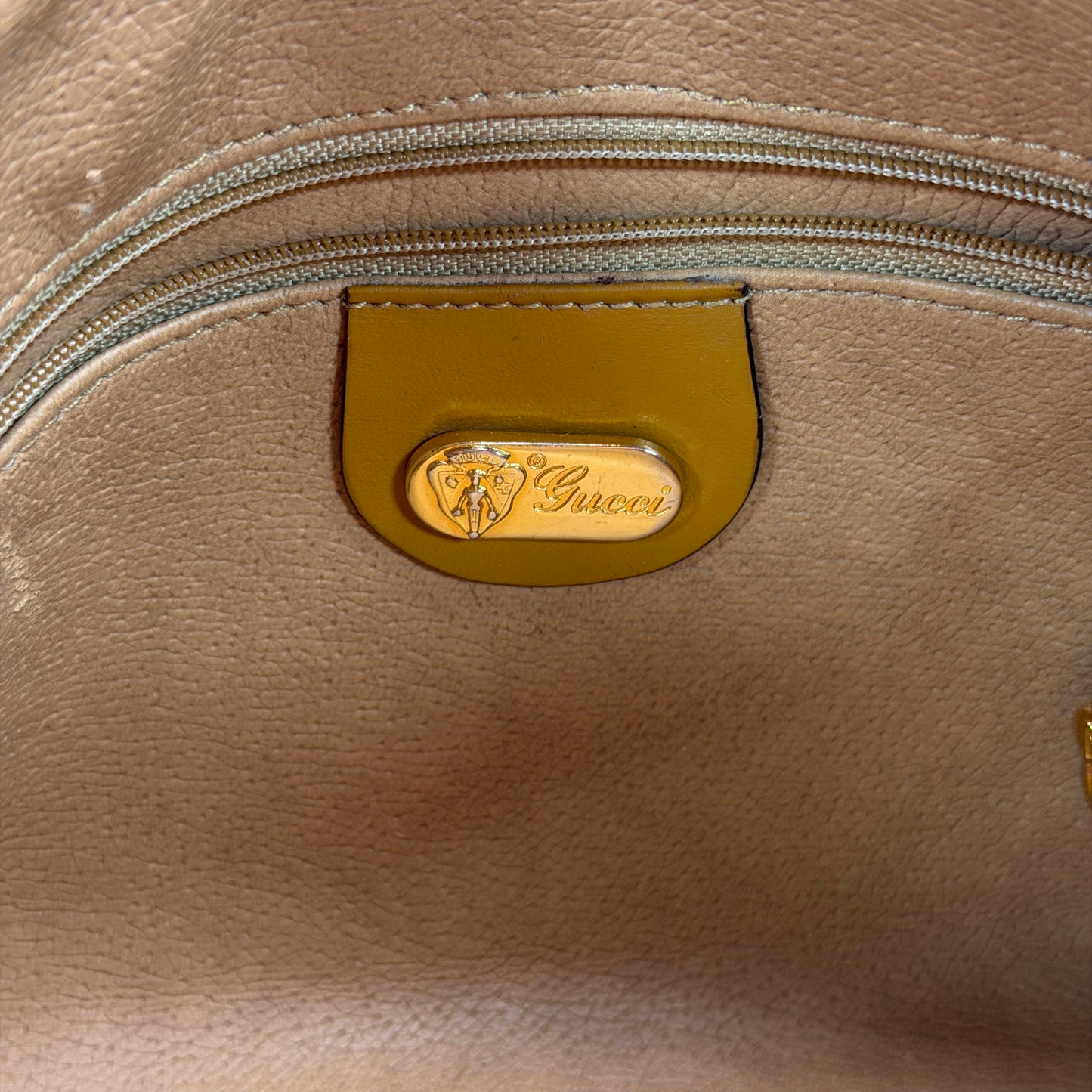 Authentic GUCCI Supreme White Canvas Crossbody