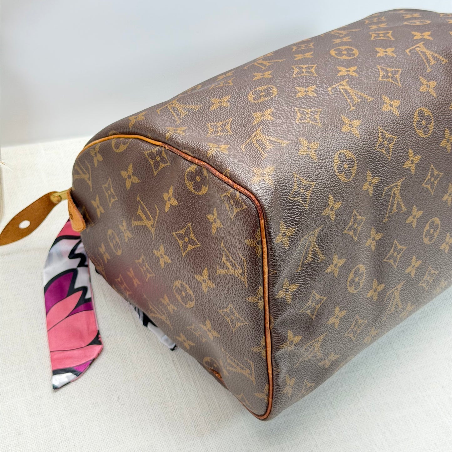 Authentic Louis Vuitton 2000 Monogram Speedy 30