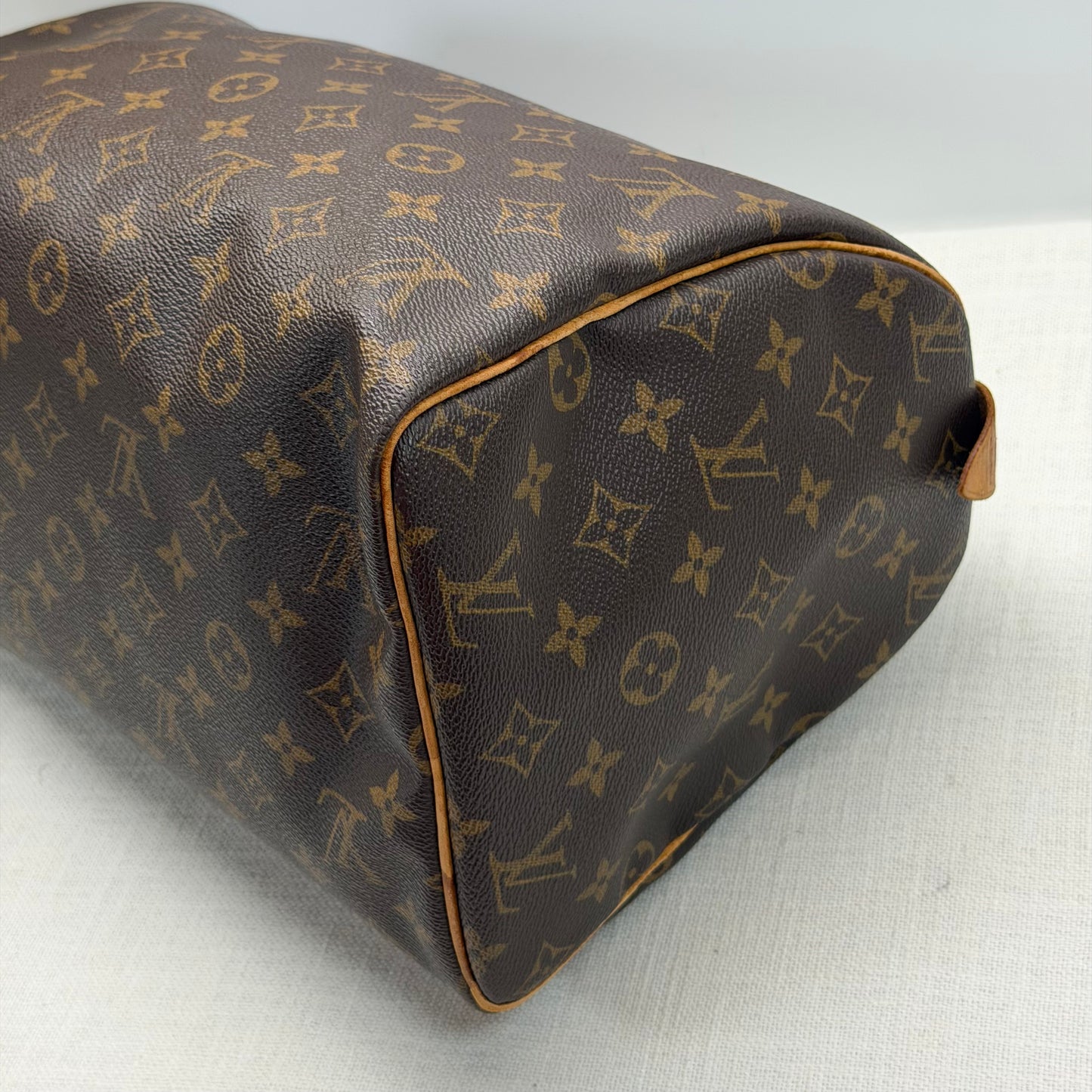 Authentic Louis Vuitton 2000 Monogram Speedy 30
