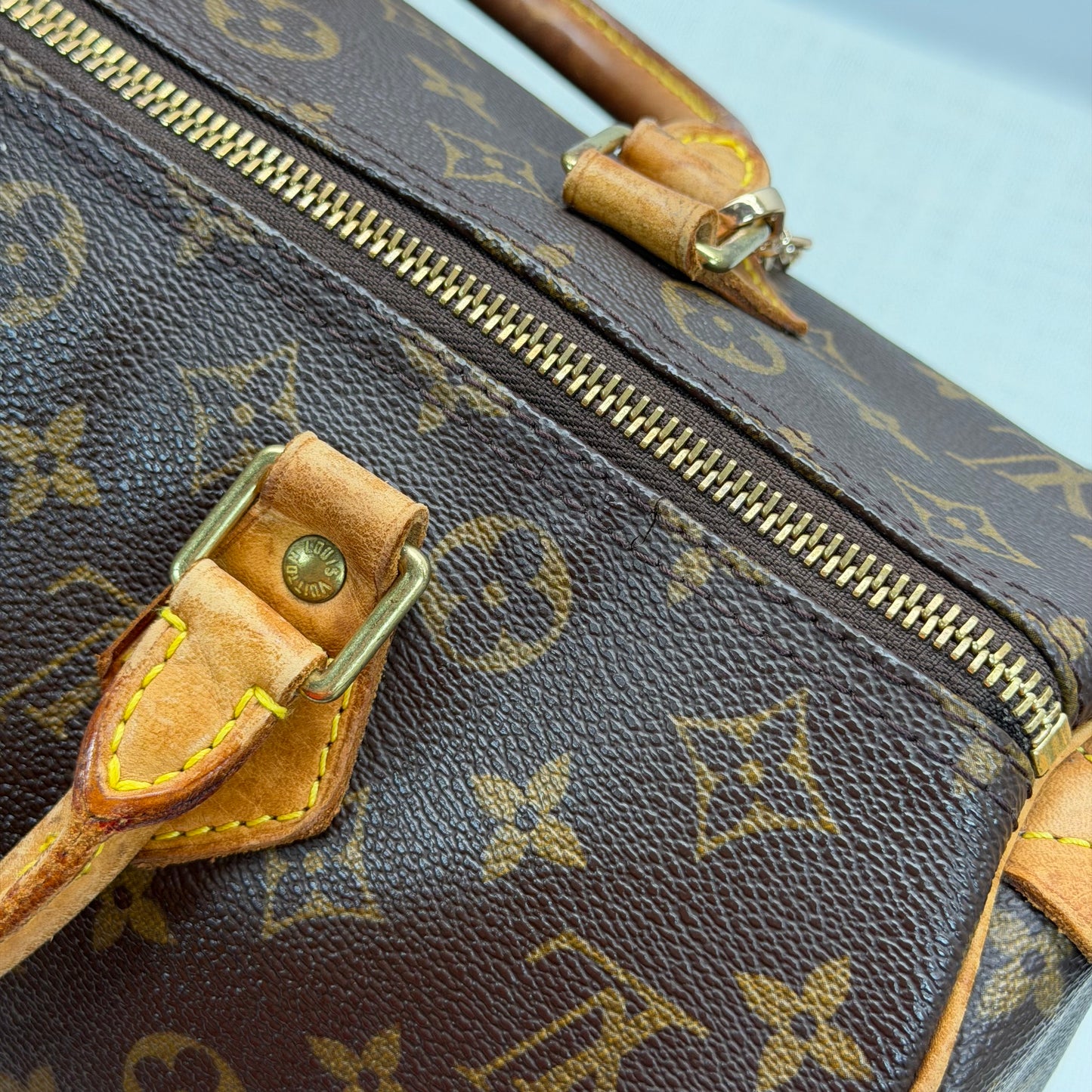 Authentic Louis Vuitton 2000 Monogram Speedy 30