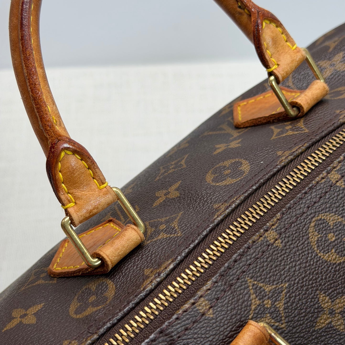 Authentic Louis Vuitton 2000 Monogram Speedy 30
