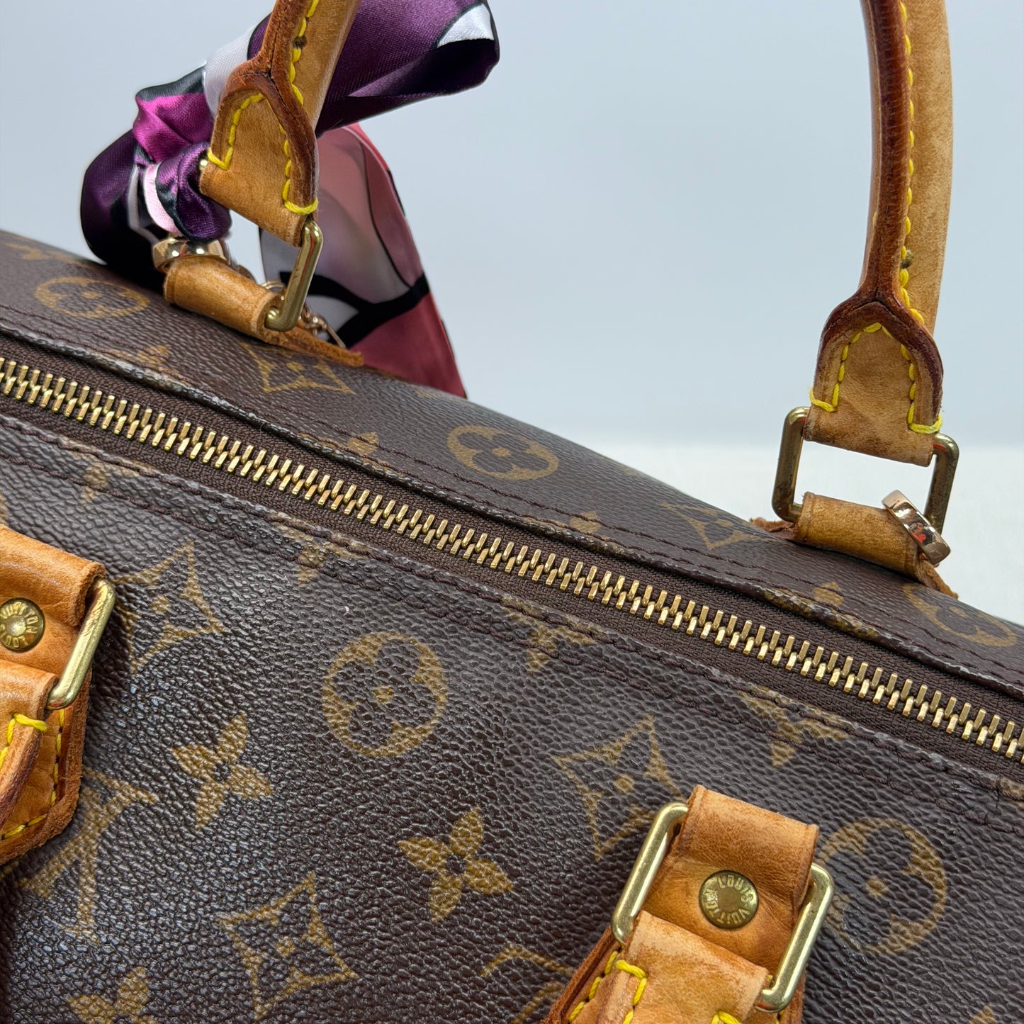 Authentic Louis Vuitton 2000 Monogram Speedy 30