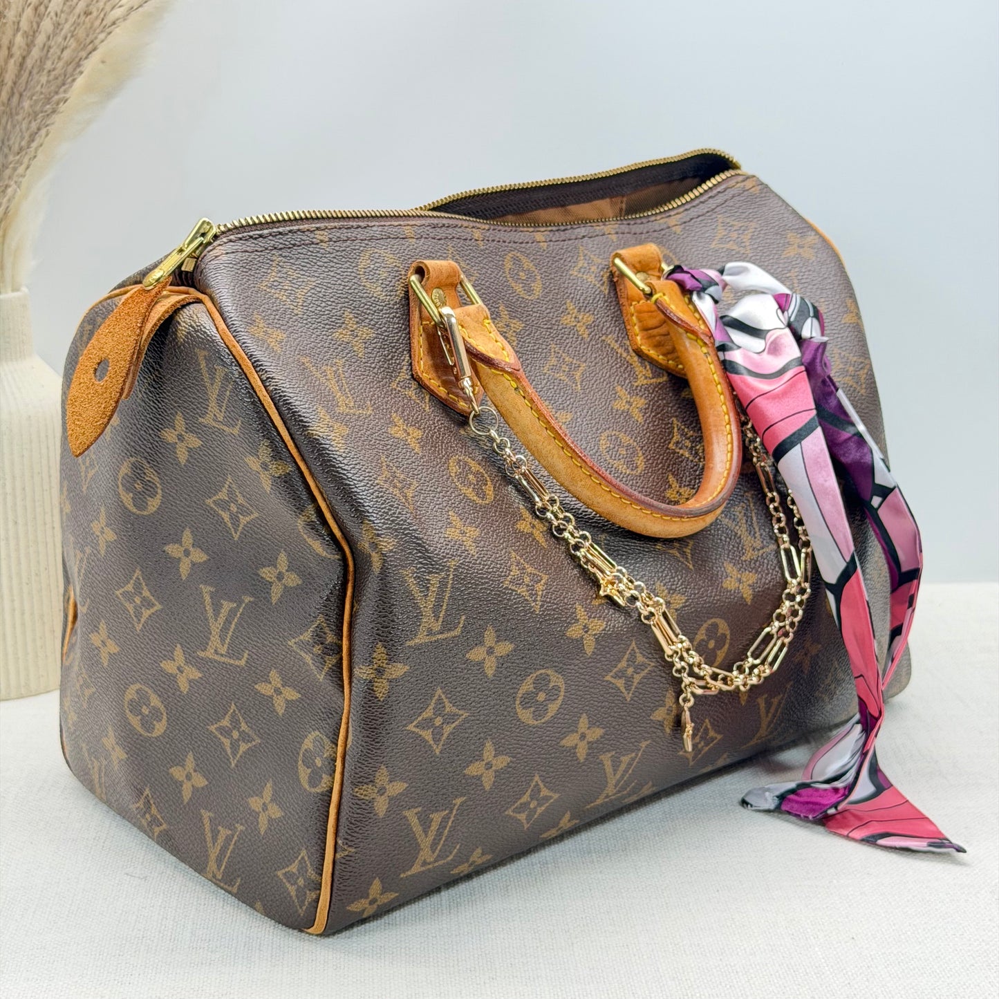 Authentic Louis Vuitton 2000 Monogram Speedy 30