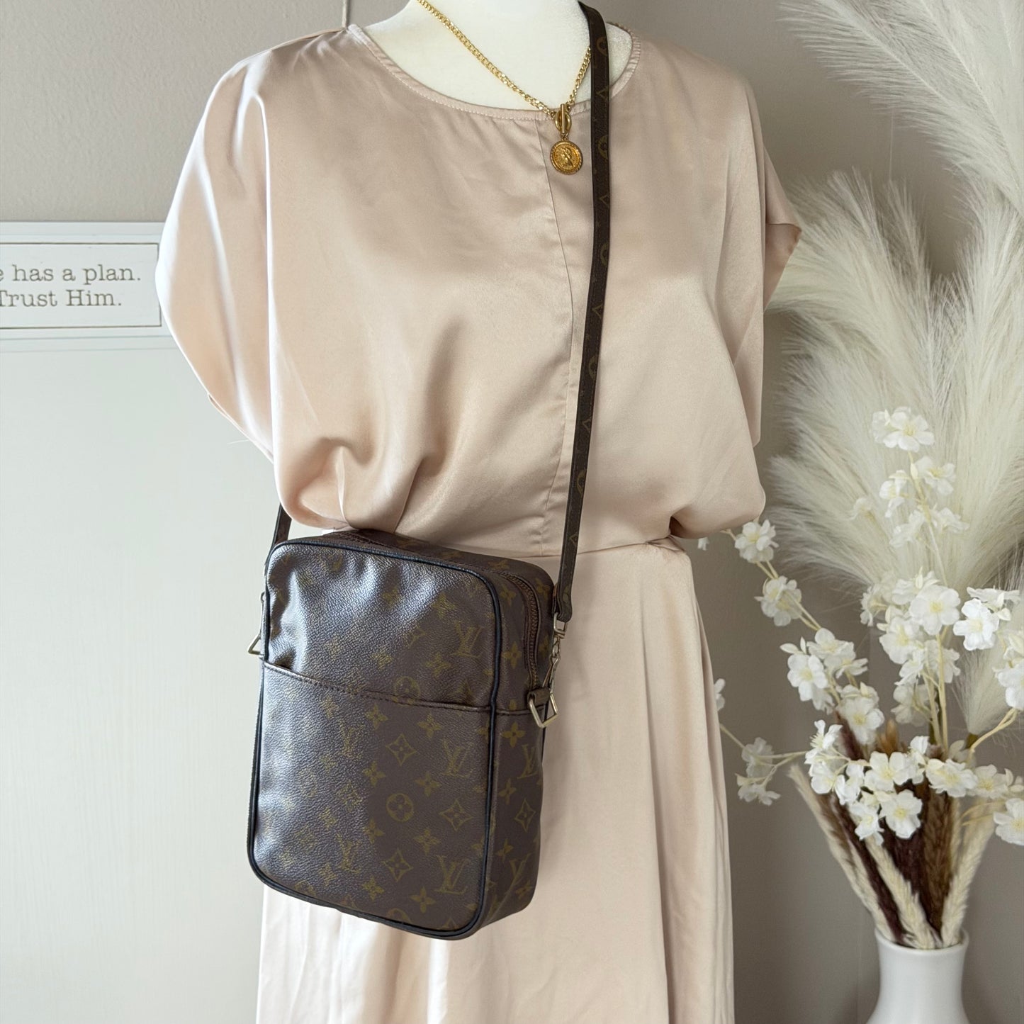 Authentic Louis Vuitton Vintage Monogram Marceau Crossbody