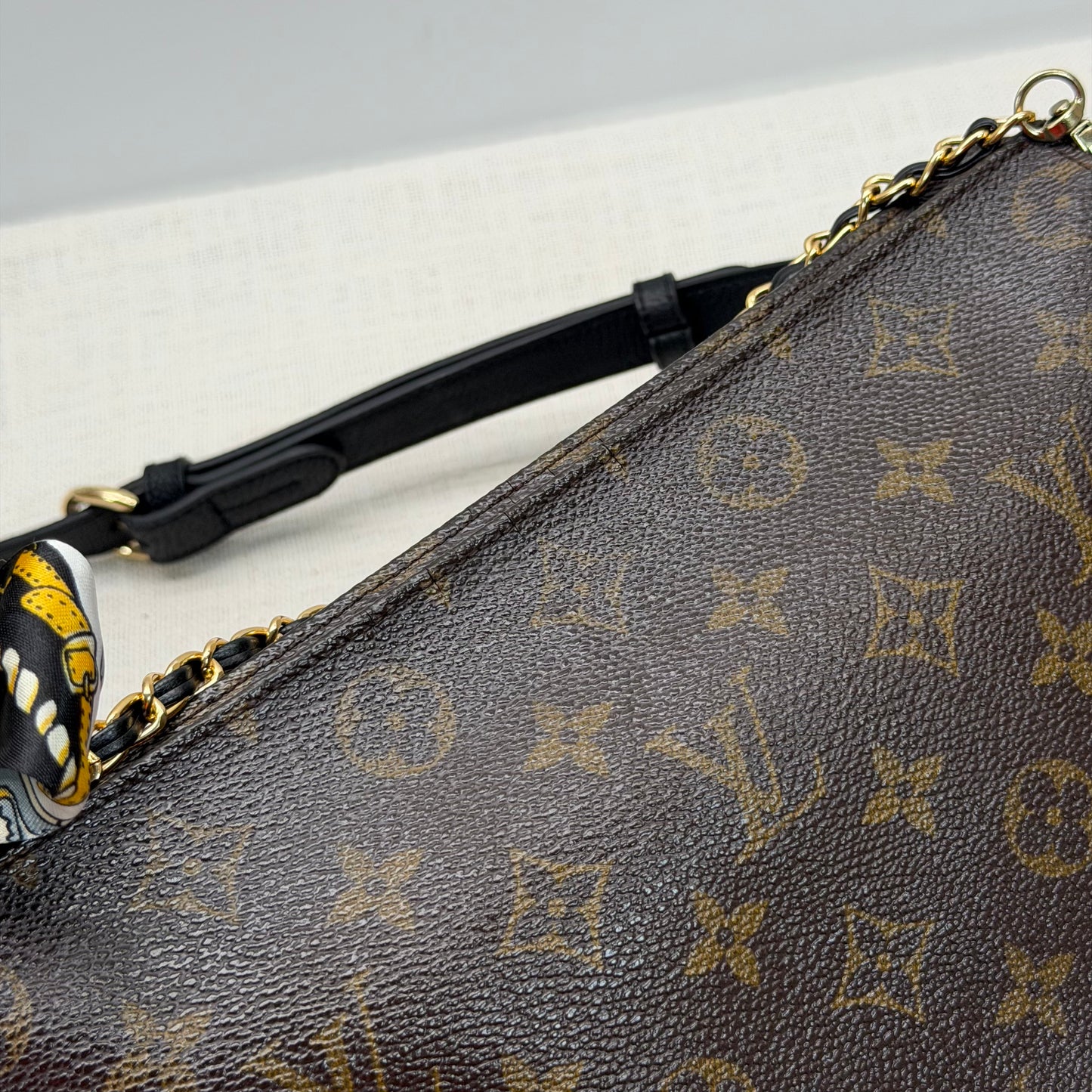 Authentic Louis Vuitton Monogram Toiletry 26 Crossbody