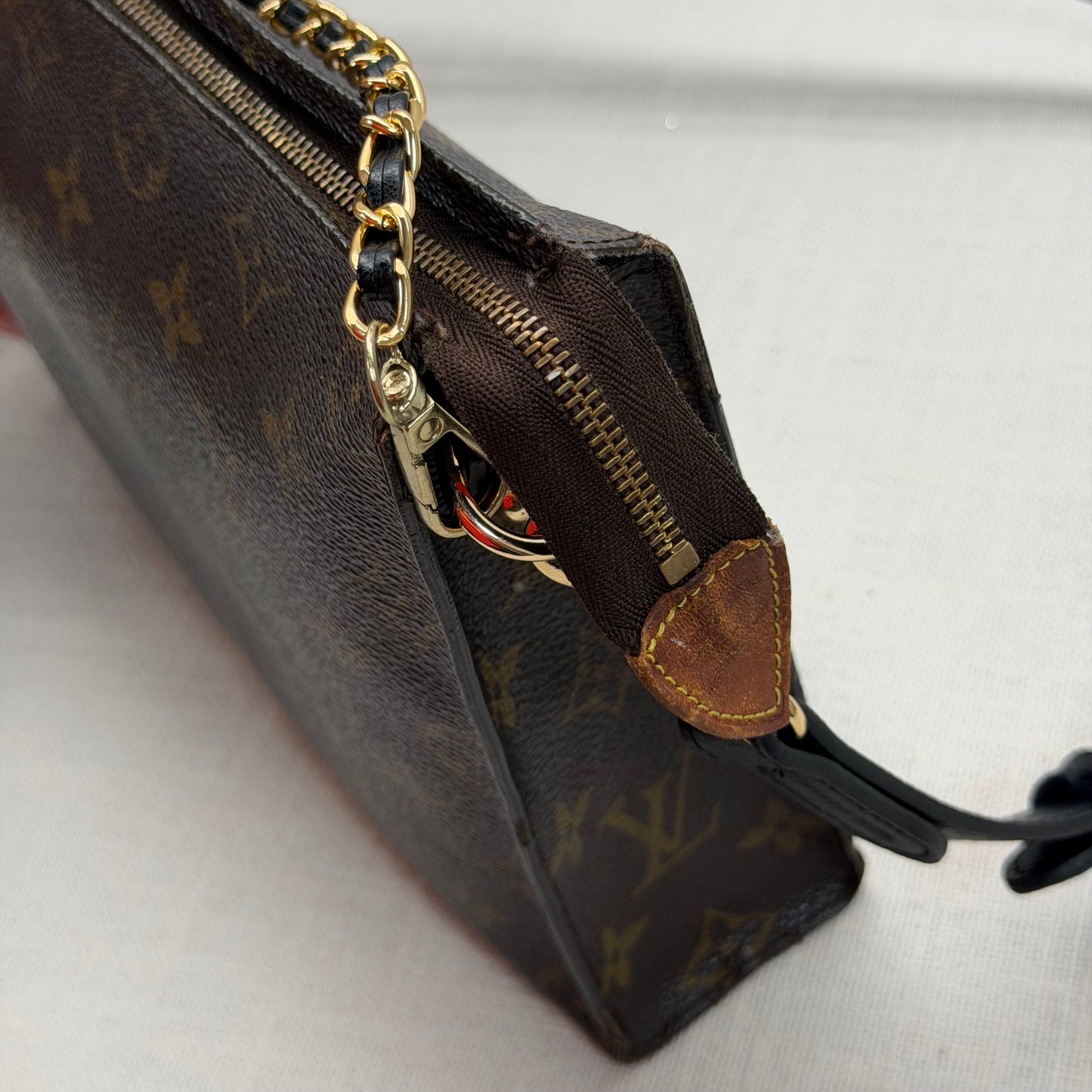 Authentic Louis Vuitton Monogram Toiletry 26 Crossbody
