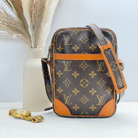 Authentic Louis Vuitton 1988 Monogram Danube MM Crossbody