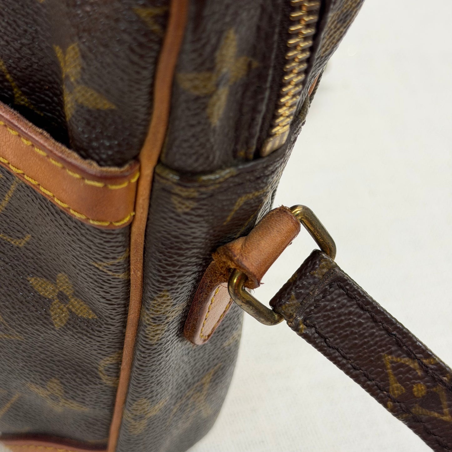 Authentic Louis Vuitton 1988 Monogram Danube MM Crossbody