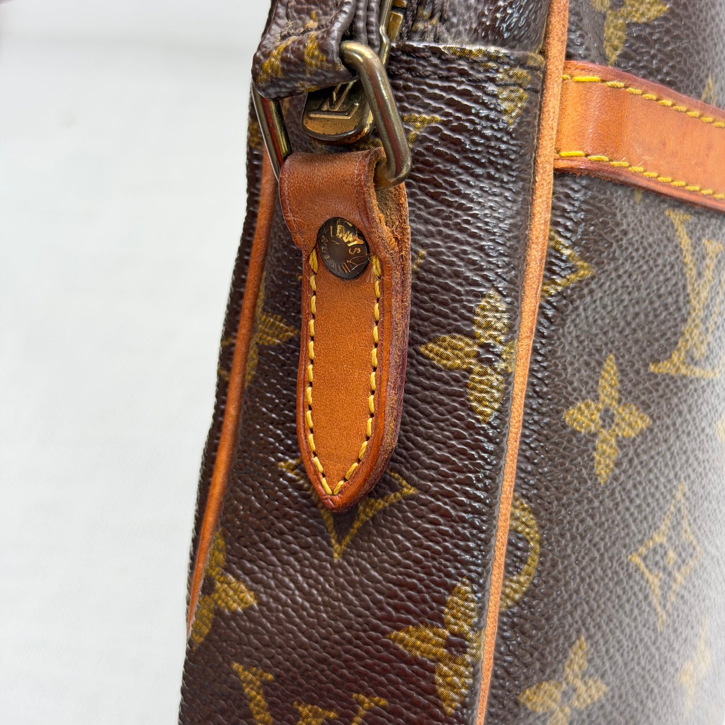 Authentic Louis Vuitton 1988 Monogram Danube MM Crossbody