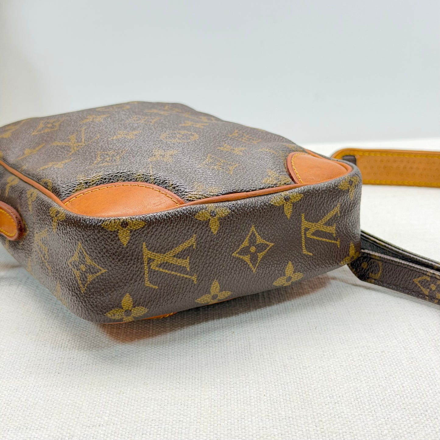 Authentic Louis Vuitton 1988 Monogram Danube MM Crossbody