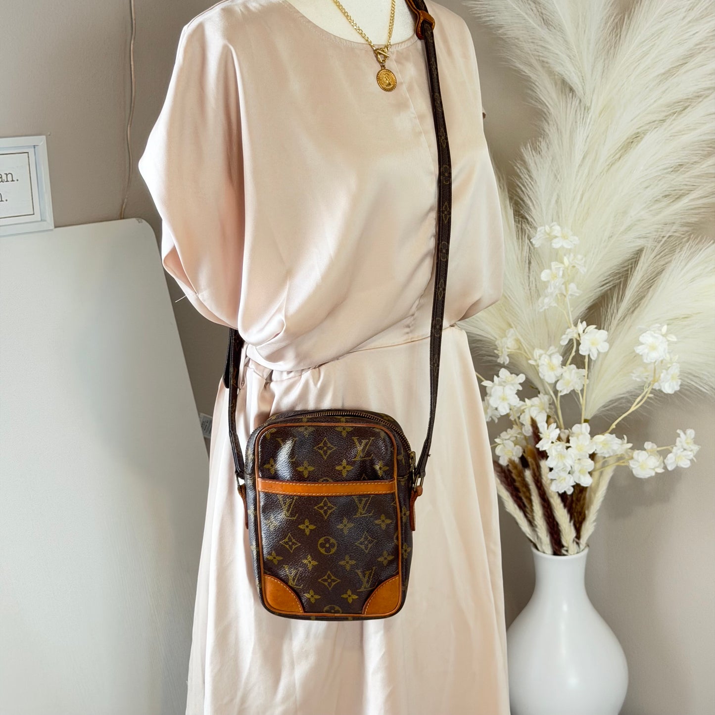 Authentic Louis Vuitton 1988 Monogram Danube MM Crossbody