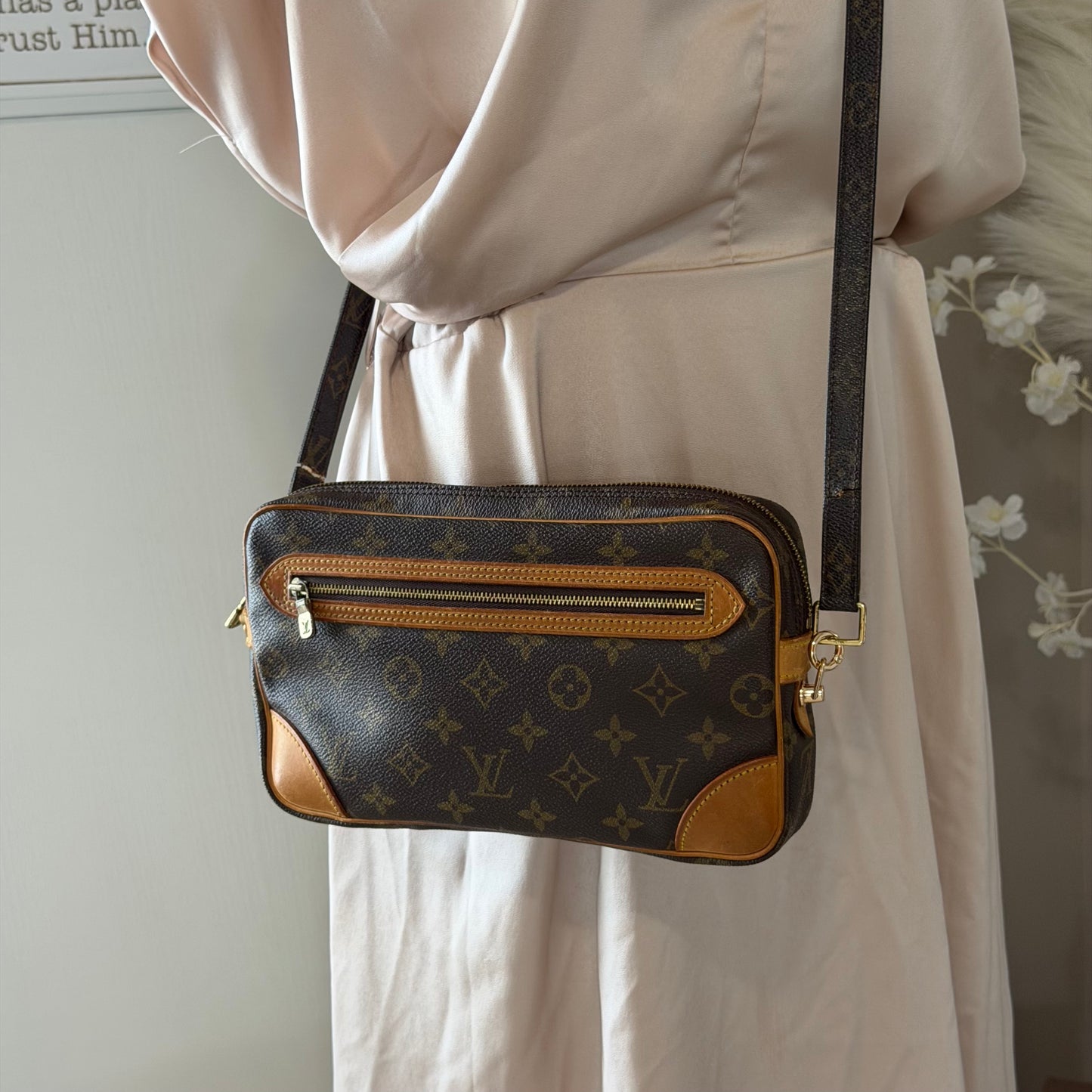 Authentic Louis Vuitton 1991 Monogram Marly Dragonne Crossbody