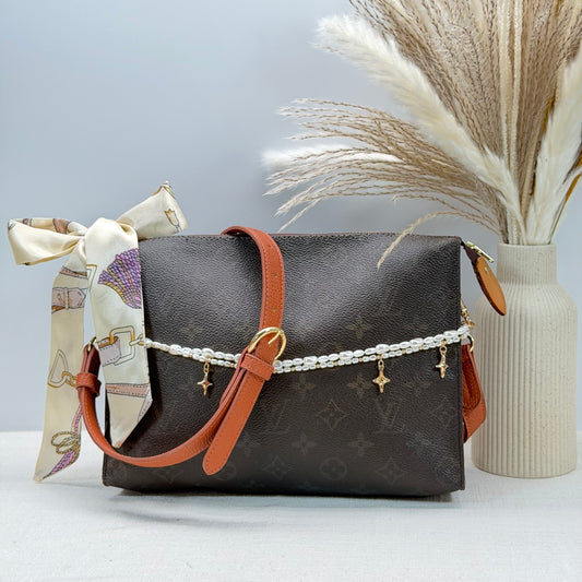 Authentic Louis Vuitton Monogram Toiletry 26 Crossbody