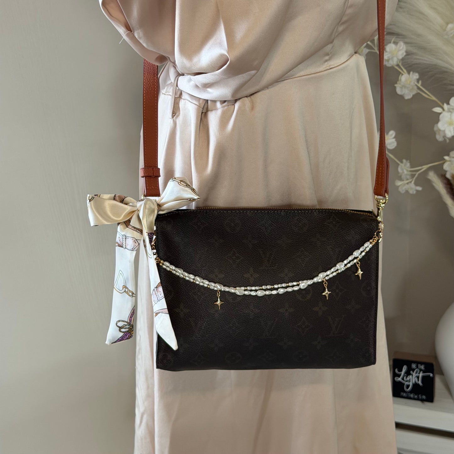 Authentic Louis Vuitton Monogram Toiletry 26 Crossbody
