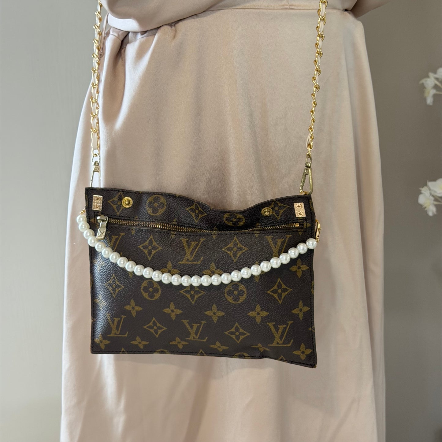 Authentic Louis Vuitton Monogram Randonne Pouch Insert Crossbody
