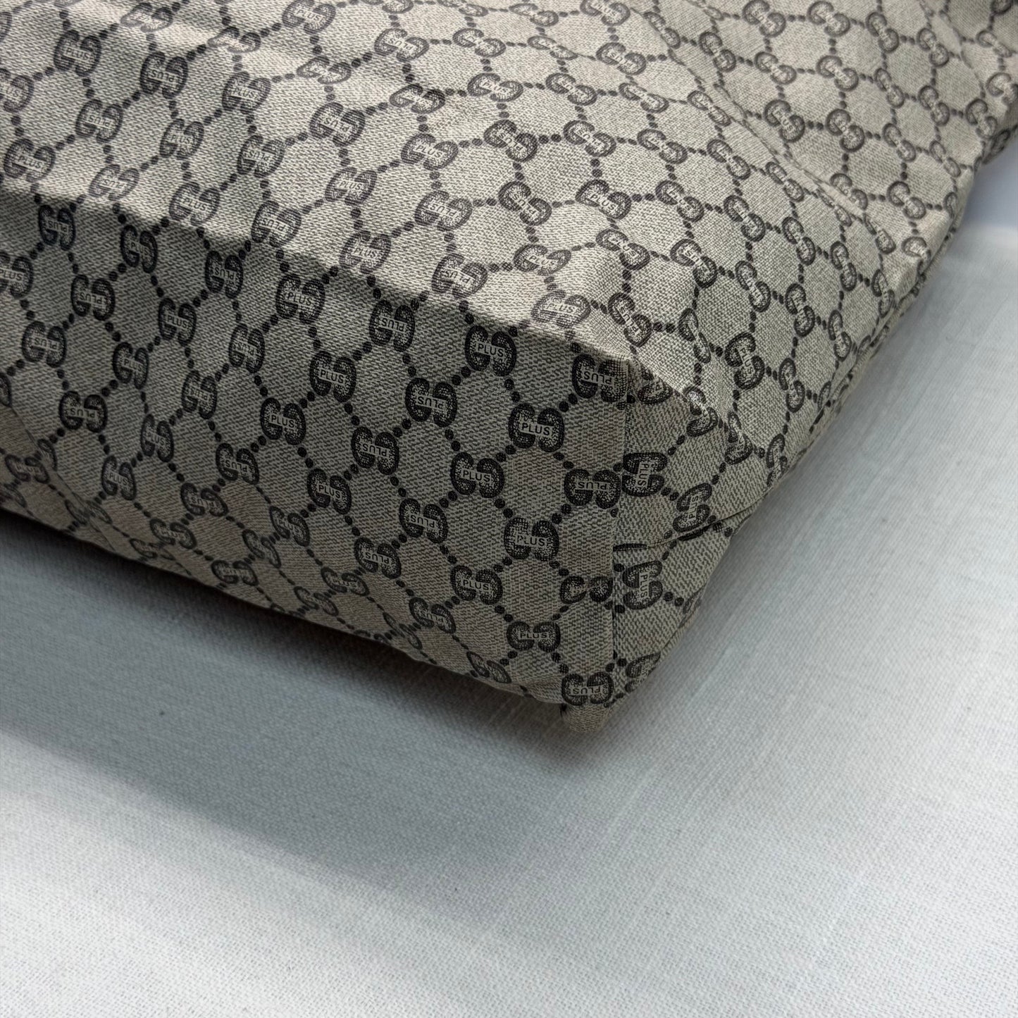 Authentic GUCCI GG Plus Jumbo Brown Travel Tote