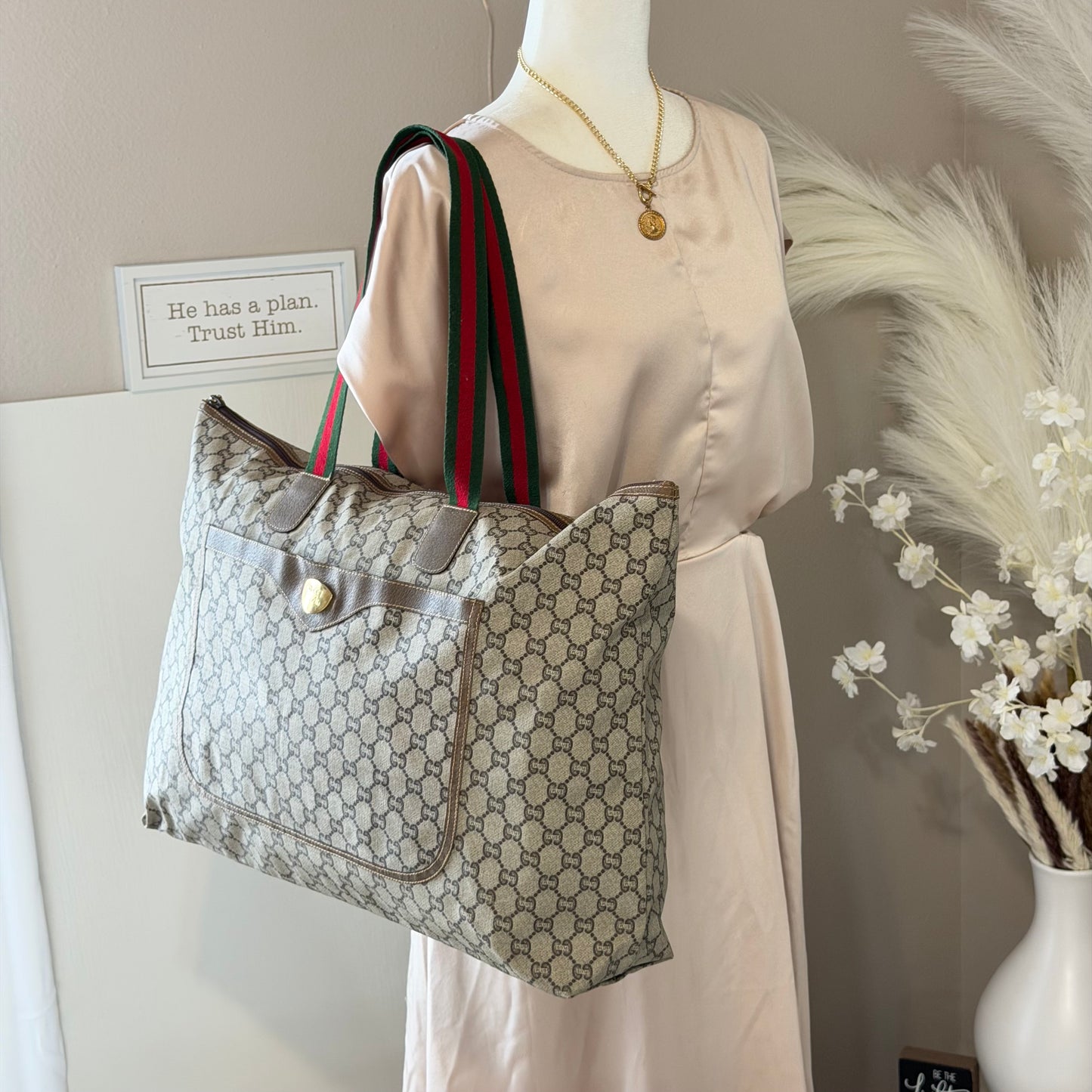 Authentic GUCCI GG Plus Jumbo Brown Travel Tote