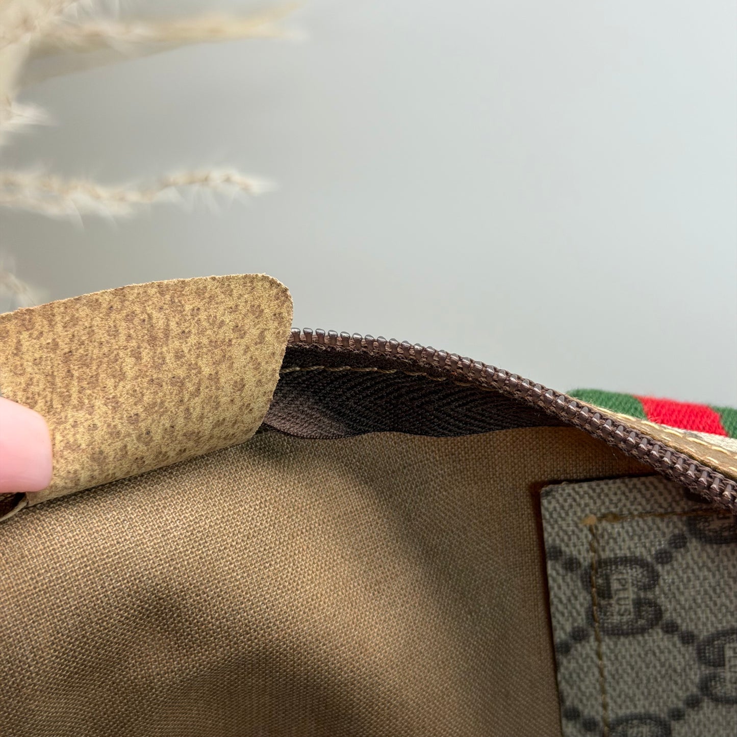 Authentic GUCCI GG Plus Jumbo Brown Travel Tote